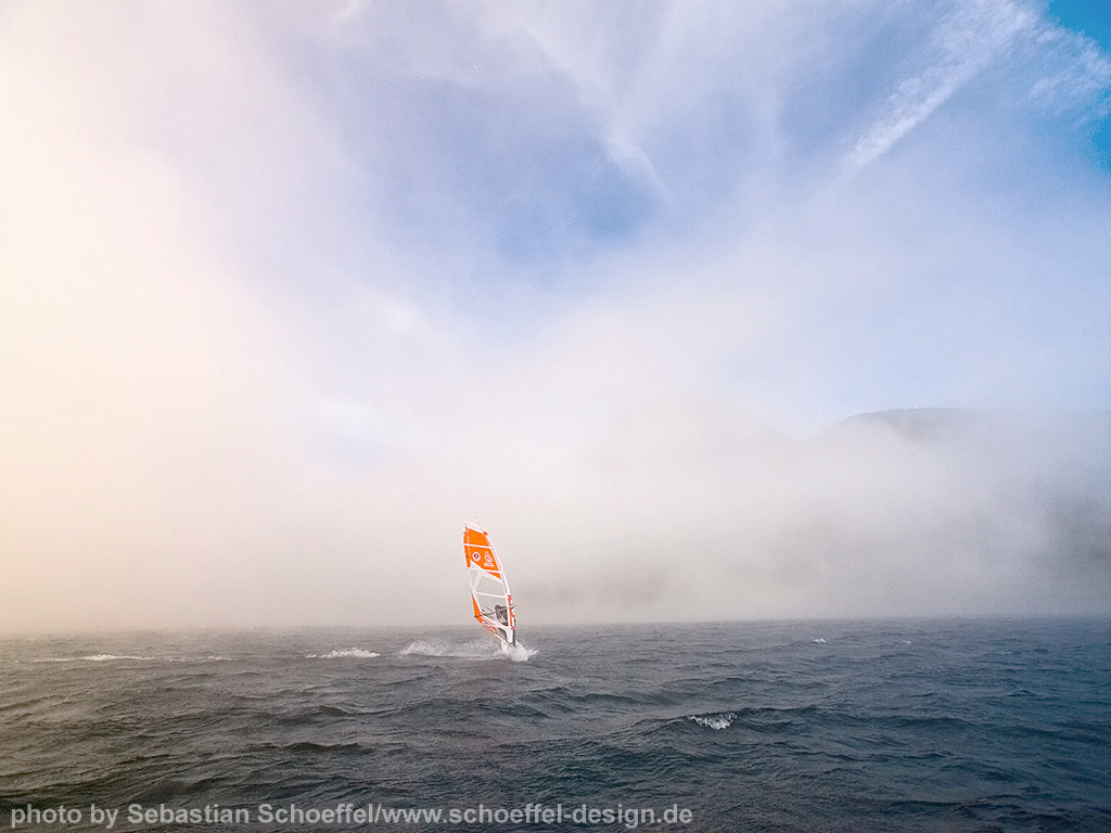 The lake walchensee FOG SURFING-    ,     .